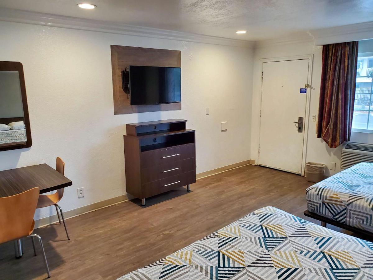 Studio 6-National City, Ca - Naval Base San Diego Hotel ภายนอก รูปภาพ